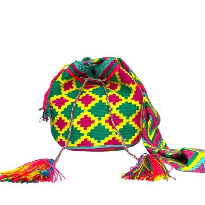 Standard Patterned Mochila (Medium) 7118